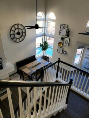 Gorgeous home away from home 3 bed 3 bath W/ pool